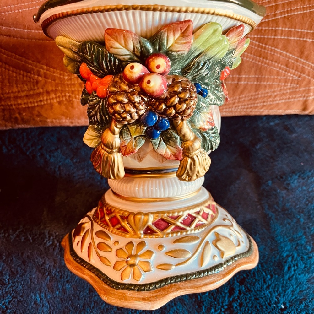 Fitz and Floyd Jolly Ole St. Nick Candleholder Nwb-Christmas colors vintage